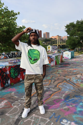 “OOTW” Green Cropped Alien Tee